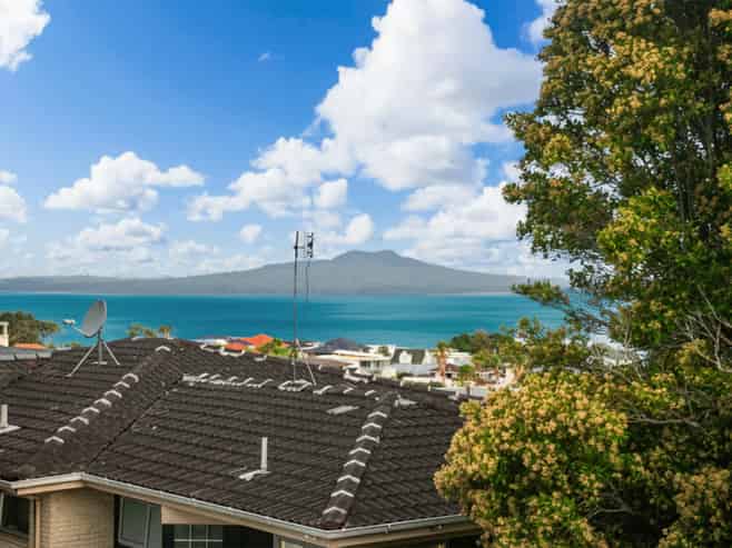 25 Castor Bay Road, Castor Bay