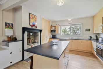 677 Woodstock Road, Oxford