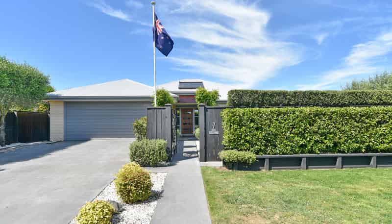 7 Araucana Way, Burwood