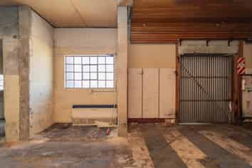 Highly motivated vendor!