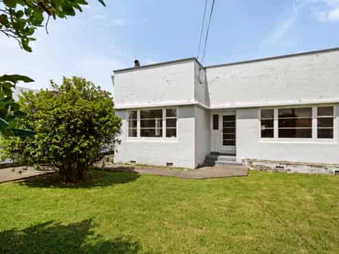 86 Waiwhetu Road, Waterloo