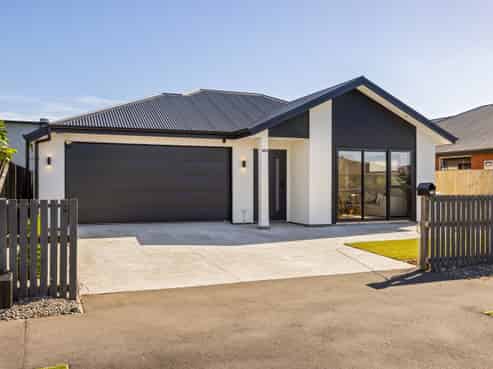 16A Little Gem Road, Hornby