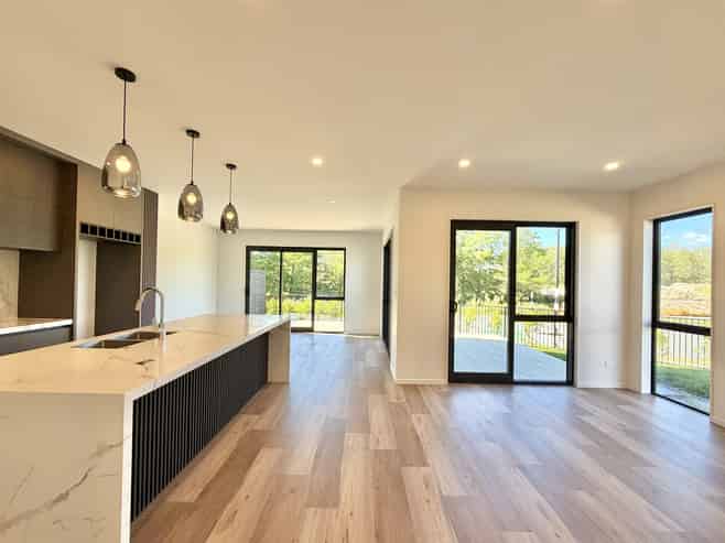 1/299 Te Taruna Drive, Milldale