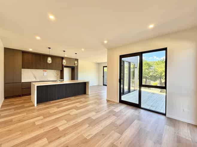 1/299 Te Taruna Drive, Milldale