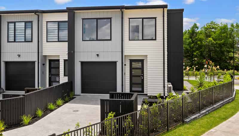 1/299 Te Taruna Drive, Milldale