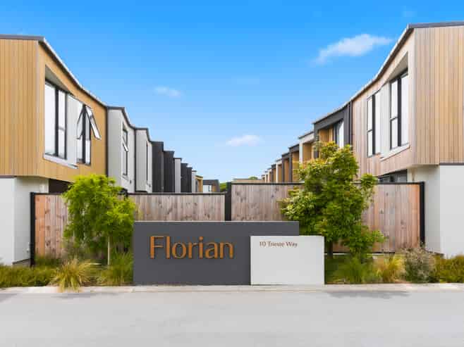 24/10 Trieste Way, Paraparaumu