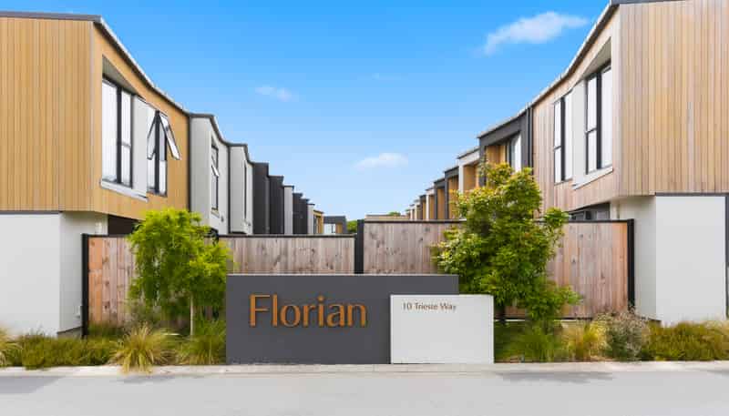 24/10 Trieste Way, Paraparaumu