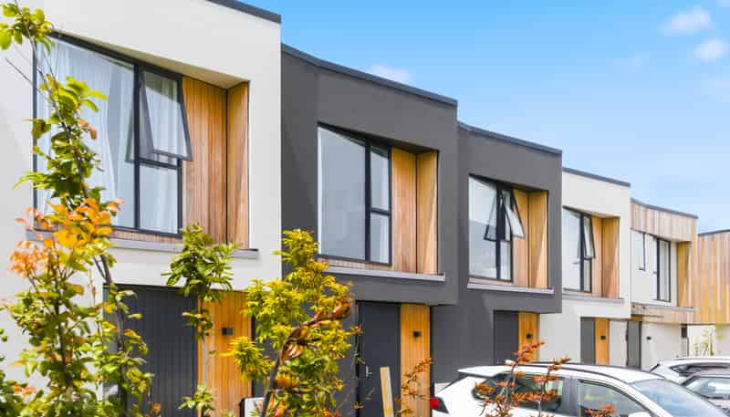 24/10 Trieste Way, Paraparaumu