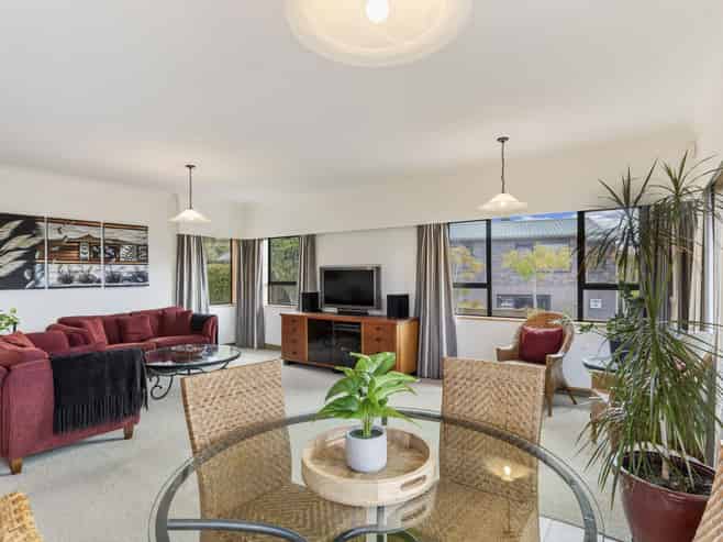 63A Karina Road, Merrilands