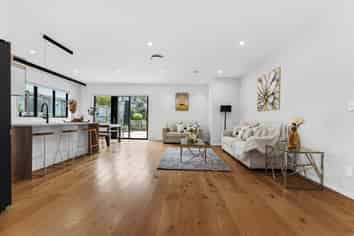 8 Hermes Road, Flat Bush