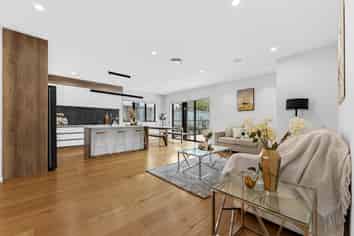 8 Hermes Road, Flat Bush