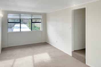 1/6 Papatahi Place, Henderson