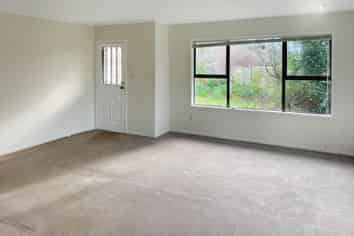 1/6 Papatahi Place, Henderson