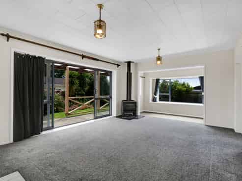 8 Farnham Place, Bell Block