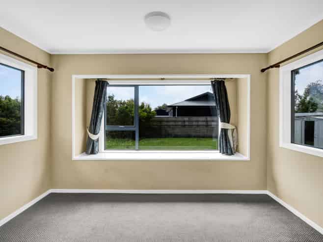 8 Farnham Place, Bell Block