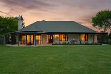 423 Burnham School Road, Burnham