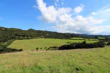 1447 Cove Road, Langs Beach