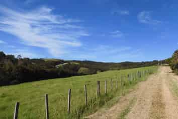 1447 Cove Road, Langs Beach