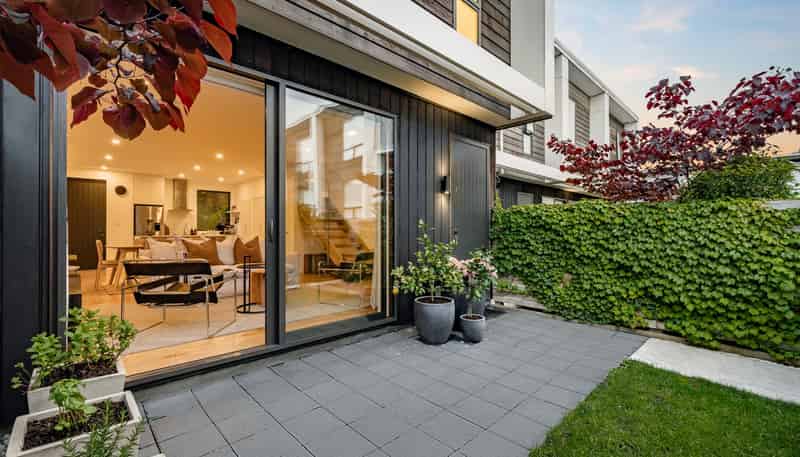 7/4 Glen Atkinson Street, St Heliers