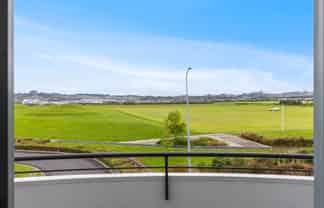 5/150 Chapel Road, Flat Bush