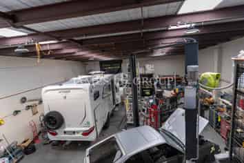 Refurbished & Automotive Friendly Unit