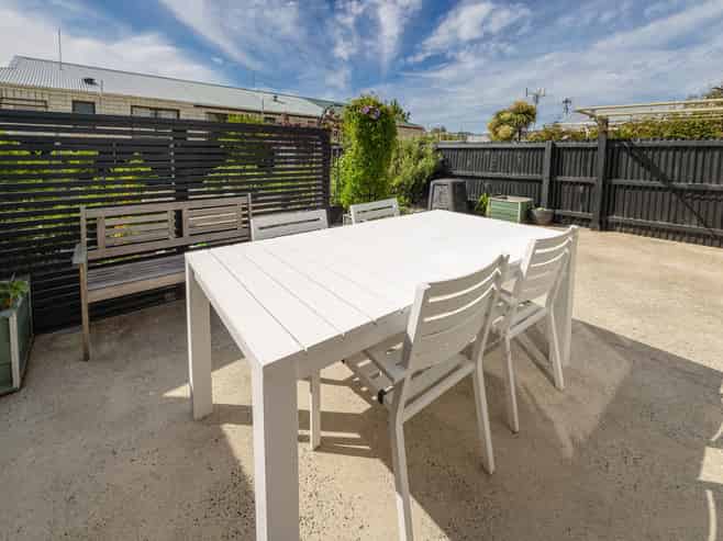 428 Hillside Road, South Dunedin