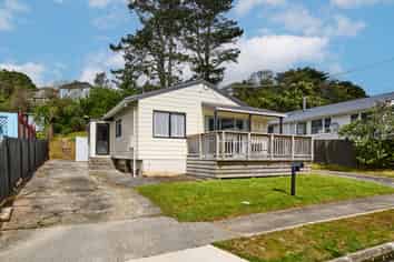216 Sievers Grove, Cannons Creek