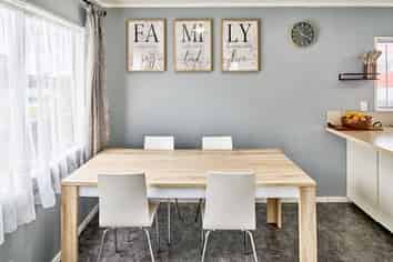 216 Sievers Grove, Cannons Creek