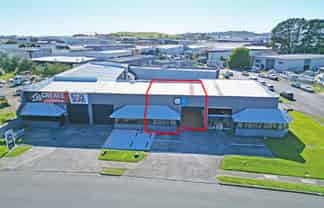 ROAD FRONTAGE ON CORNER OF ARTERIAL ROUTE
