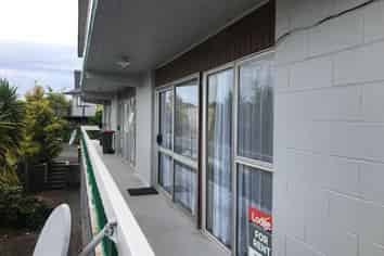 4/4 Moana Street, Frankton