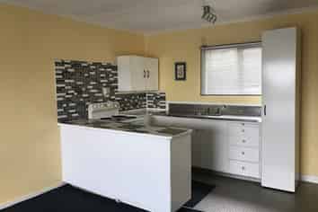 4/4 Moana Street, Frankton