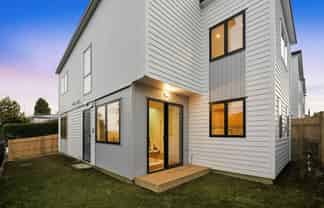 30D Christmas Road, Manurewa