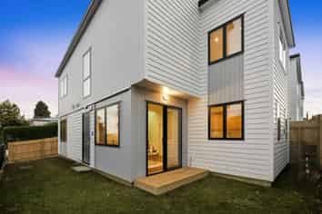 30D Christmas Road, Manurewa