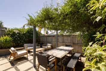 51 Meadowland Street, Matua