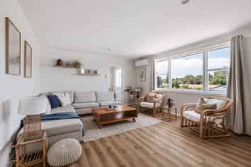 51 Meadowland Street, Matua