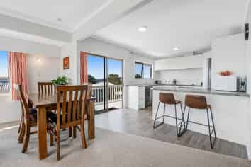 22 Alexander Road , Algies Bay