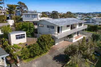 22 Alexander Road , Algies Bay