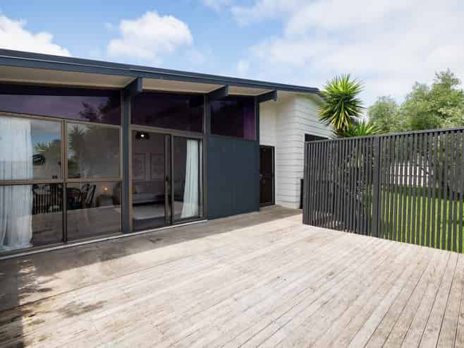 38 Dissmeyer Drive, Clover Park