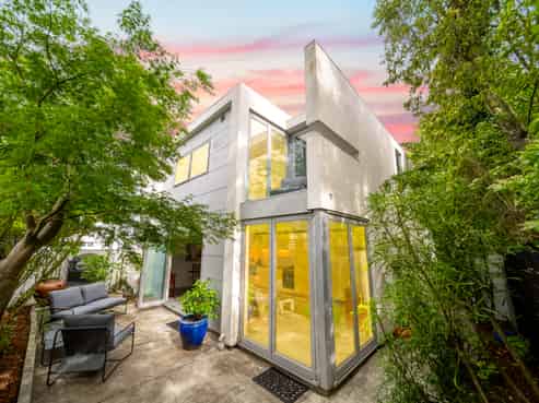 29E Geraldine Street, Edgeware