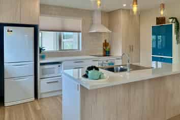 6 Burke Lane, Amberley