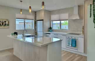 6 Burke Lane, Amberley