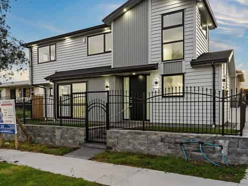 36 Christmas Road, Manurewa