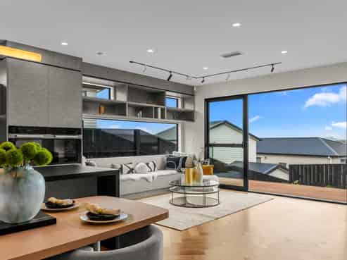 5 Pakirikiri Street, Long Bay