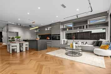 5 Pakirikiri Street, Long Bay