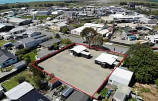 Freehold industrial ready to occupy or redevelop