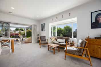 16 Ardilea Avenue, Stoke