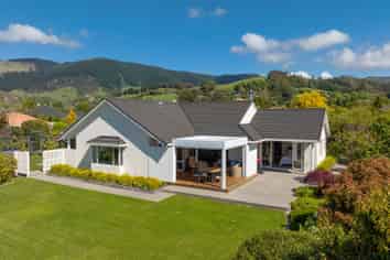 16 Ardilea Avenue, Stoke