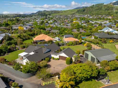 16 Ardilea Avenue, Stoke