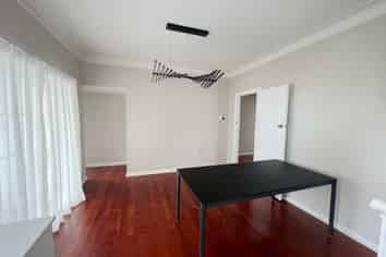  215 Mt Albert Road, Mount Albert