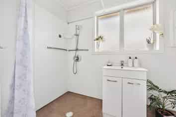 2/3172 Great North Road, New Lynn